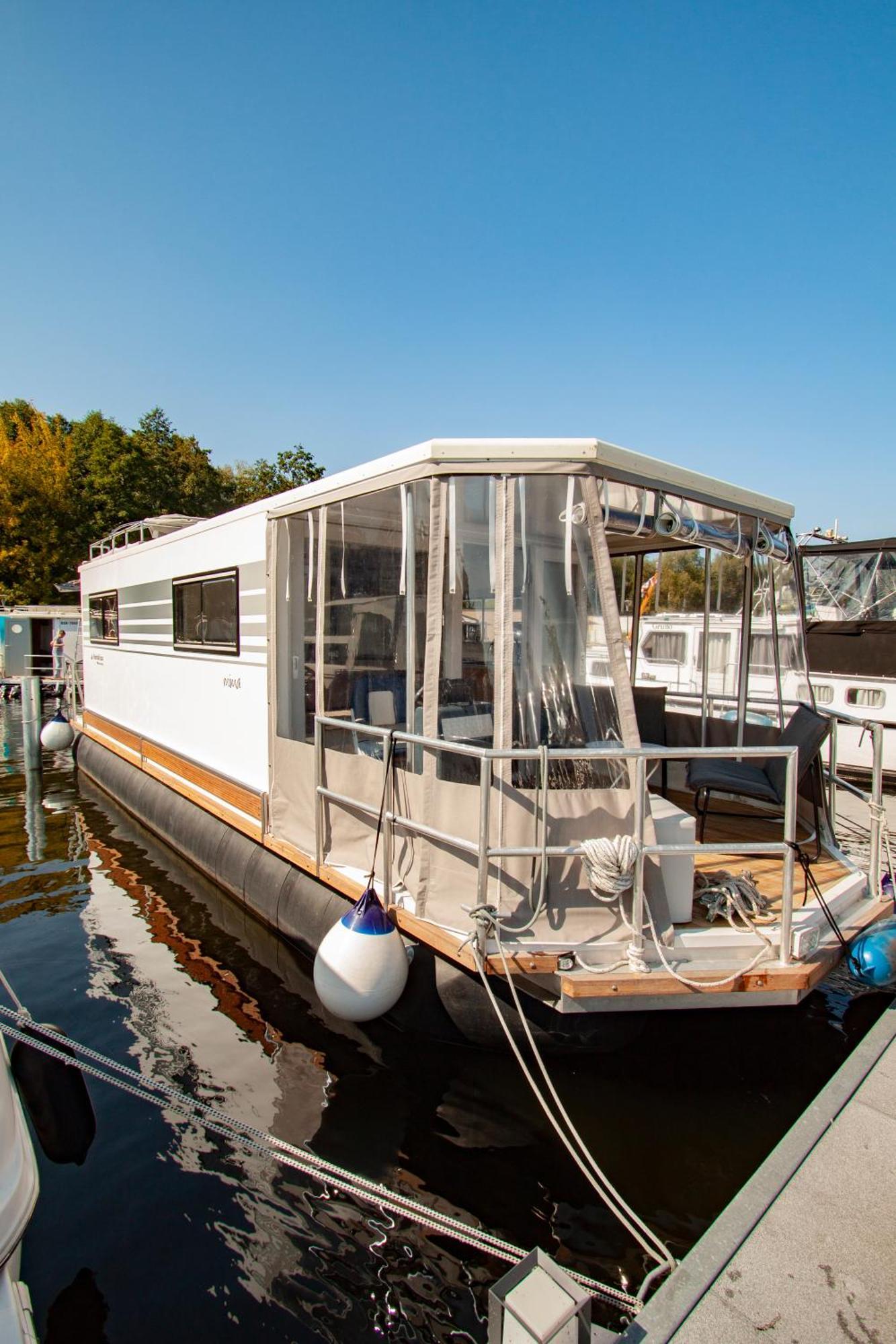 Hausboot Hotel Хенигсдорф Екстериор снимка